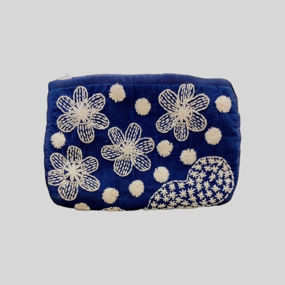 Embroidered Handbag Purse Navy White Flowers Metal‎ Chain Blue Cactus Makeup Bag - Picture 1 of 7